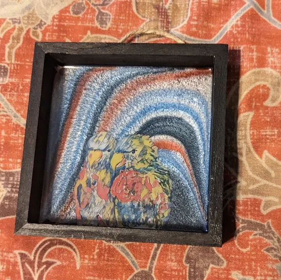 Birds Wall Art Handmade Parrot Design Resin Blue Red Home Decor Love - Picture 3 of 12